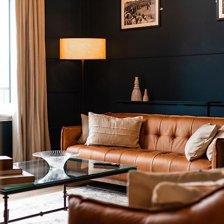 2 The Quadrant Luxury Apartments - Хойлейк Екстериор снимка