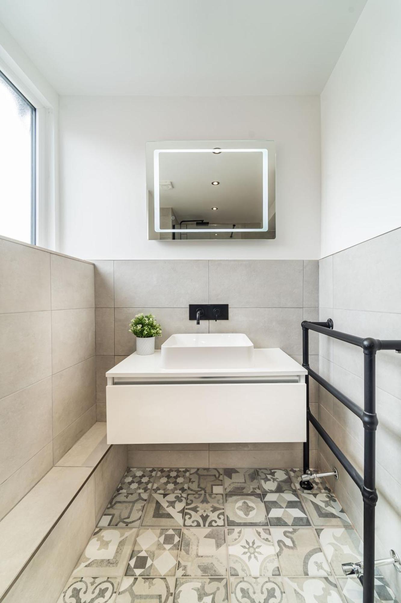 2 The Quadrant Luxury Apartments - Хойлейк Екстериор снимка