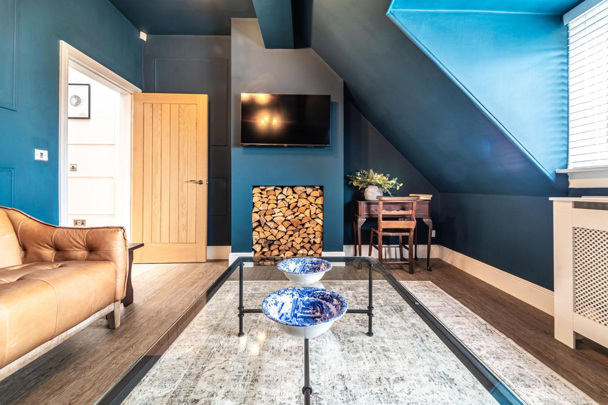 2 The Quadrant Luxury Apartments - Хойлейк Екстериор снимка
