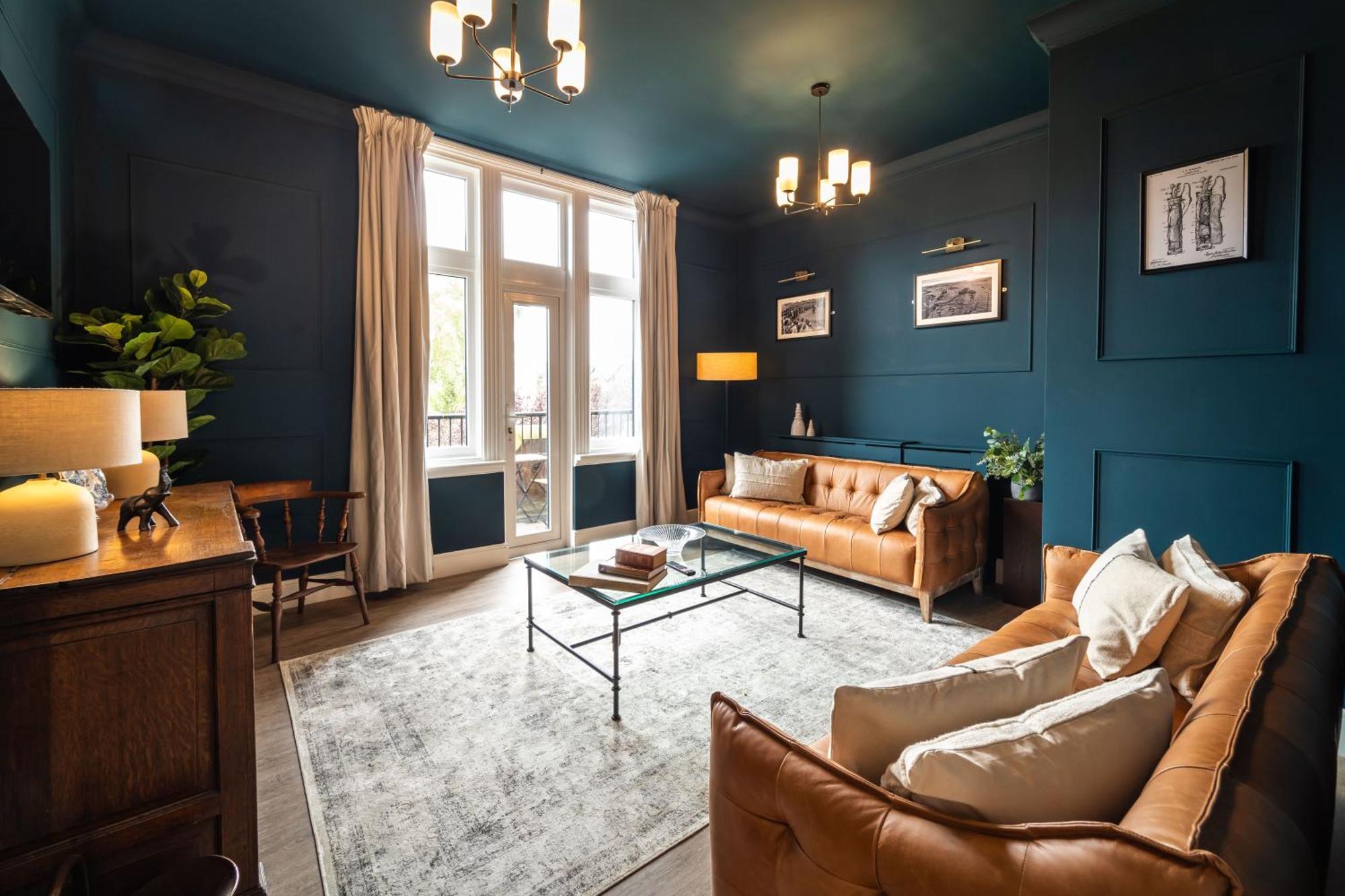 2 The Quadrant Luxury Apartments - Хойлейк Екстериор снимка
